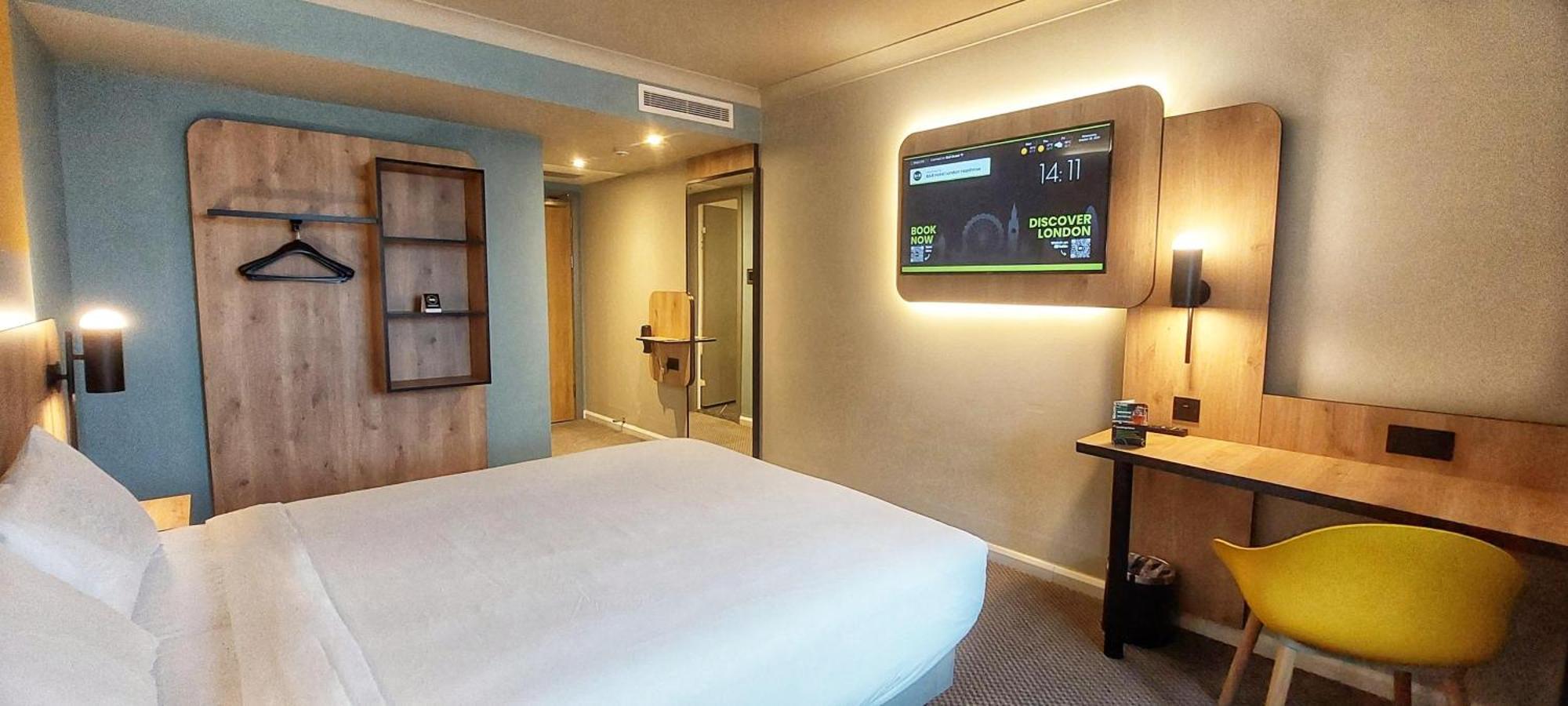 B&B Hotel London Heathrow Slough Exterior foto