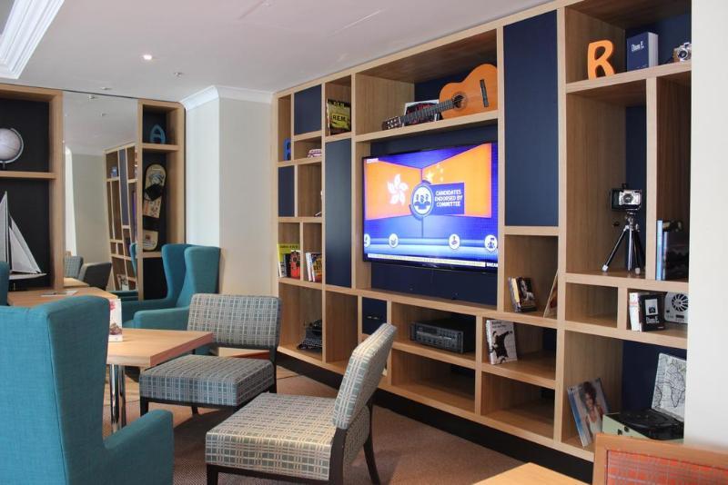 B&B Hotel London Heathrow Slough Exterior foto